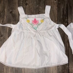 Vintage toddler 2 T spring / summer dress - embroidered flowers